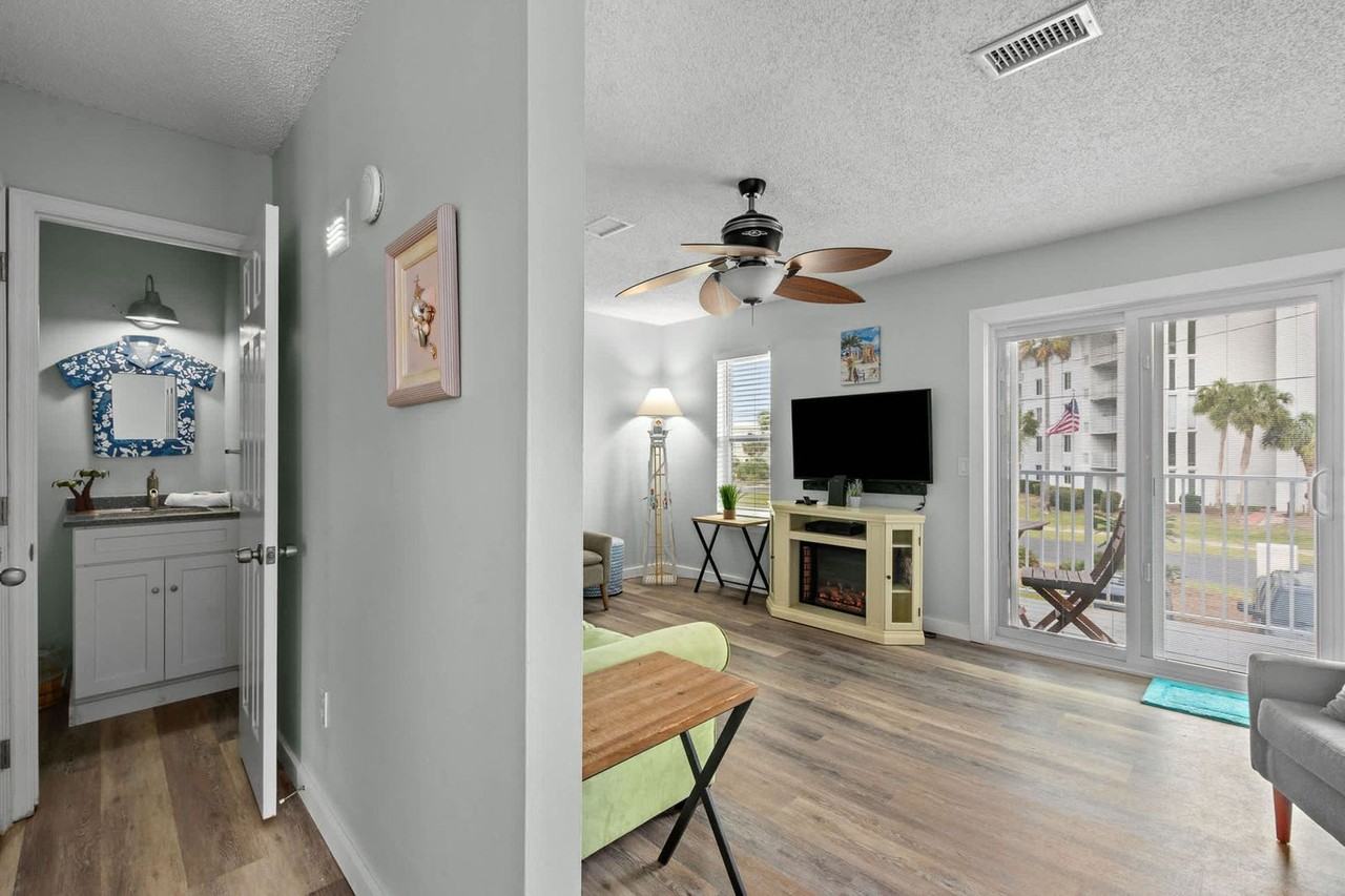 22 Moreno Point Rd #1285920P - Photo 2 of 43