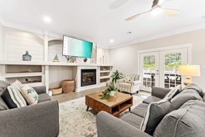 featured image of 91 Saint Simon Cir