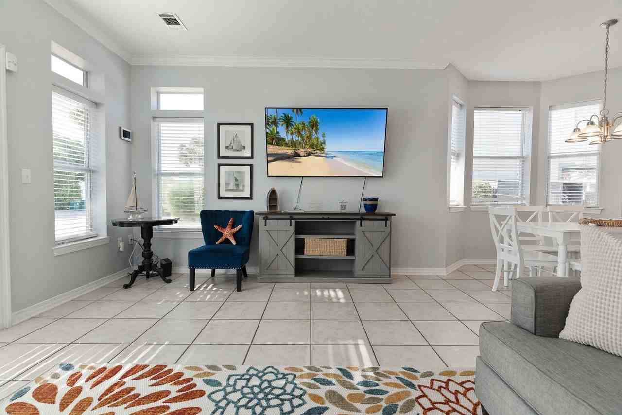 77 Mark St #1285935P - Photo 3 of 50