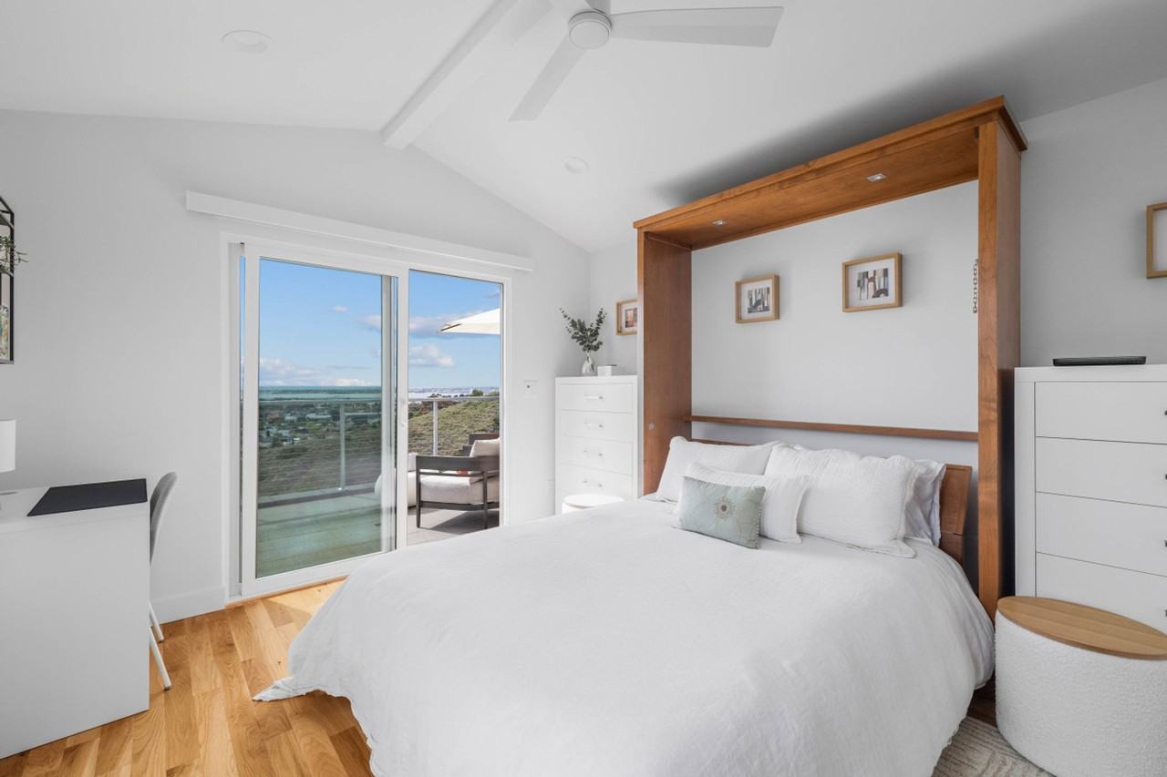 2182 March Pl #1288267P - Photo 3 of 50