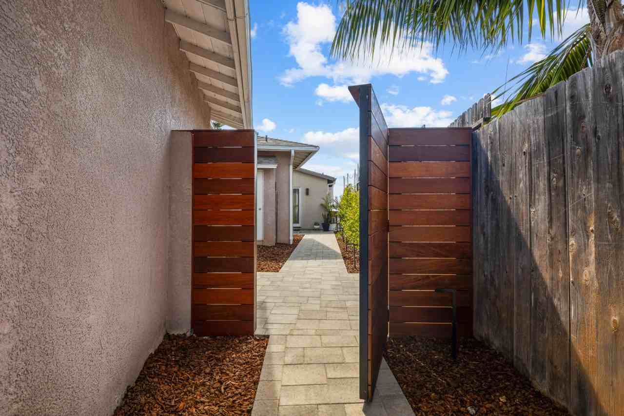 2182 March Pl #1288267P - Photo 6 of 50