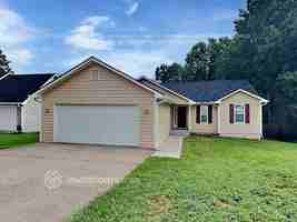 featured image of 389 Shoal Ct