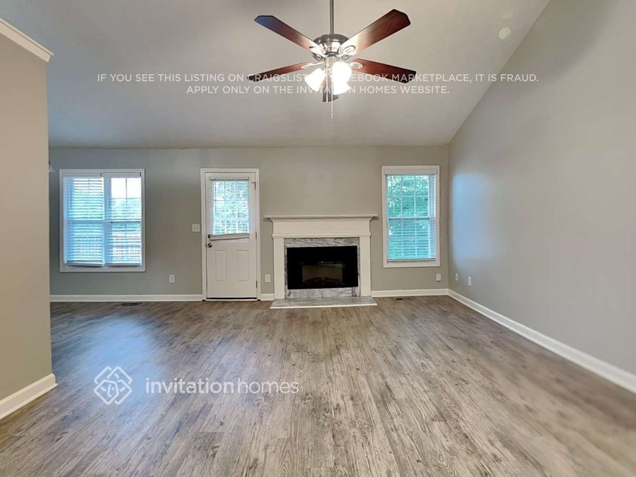 389 Shoal Ct - Photo 3 of 17