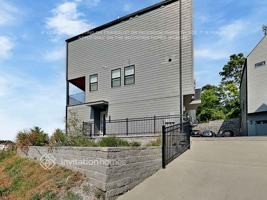 featured image of 428 38th Ave N #4