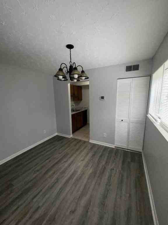 7008 Ohio Ave - Photo 2 of 9