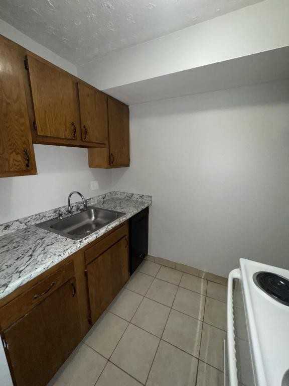 7008 Ohio Ave - Photo 3 of 9