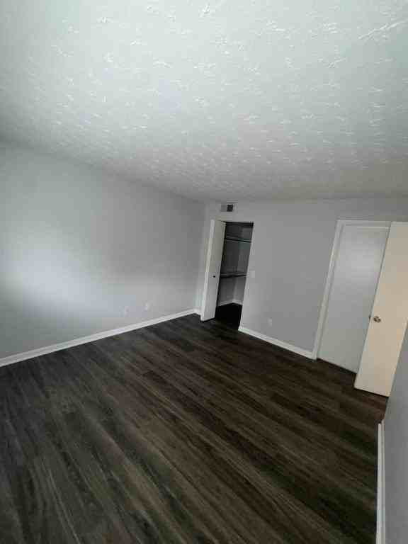7008 Ohio Ave - Photo 4 of 9