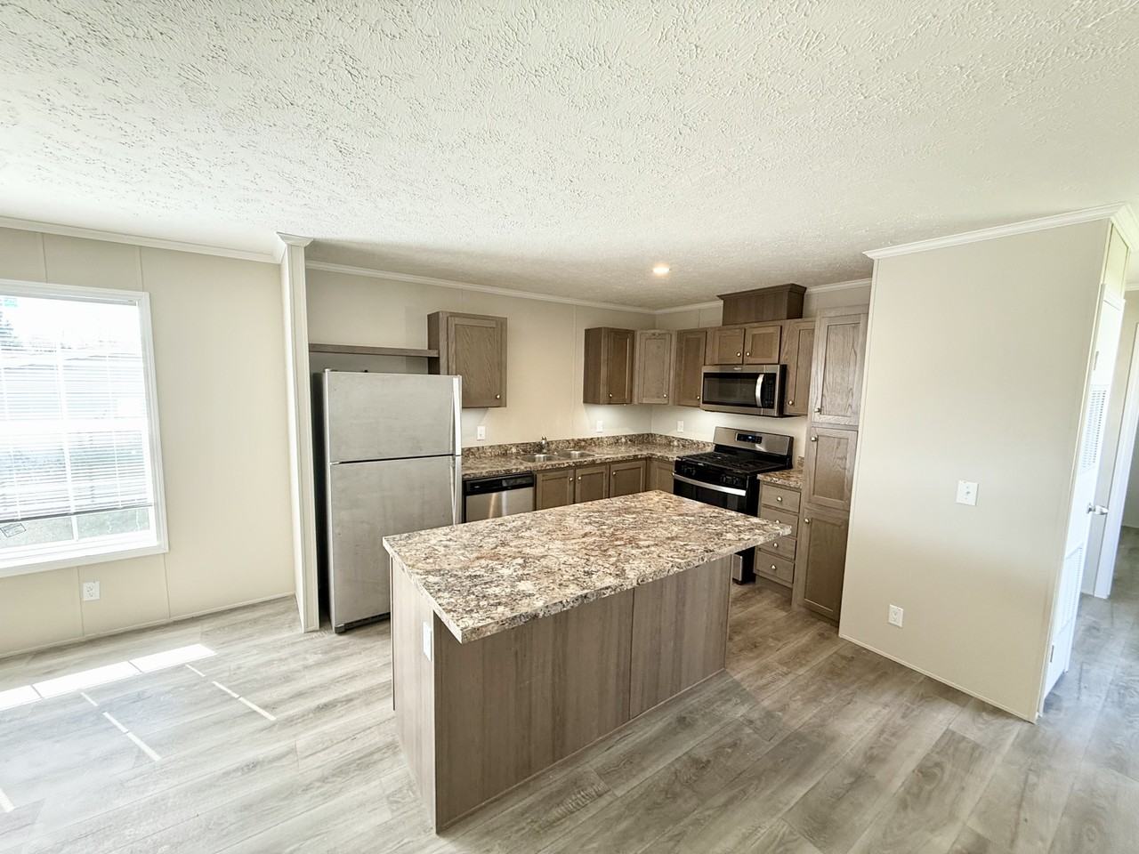 9356 River Dr #141 - Photo 5 of 21