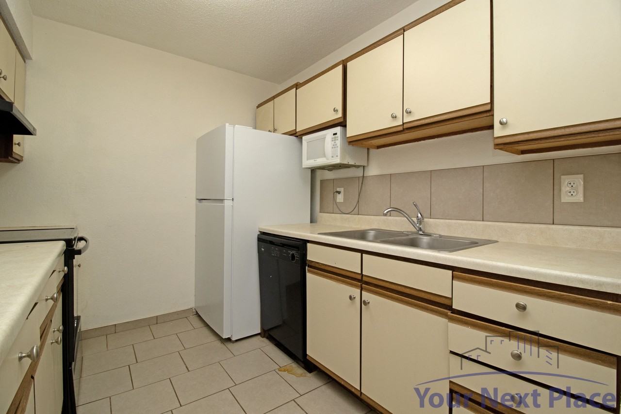 1510 9th Avenue South #101 - Photo 3 of 16