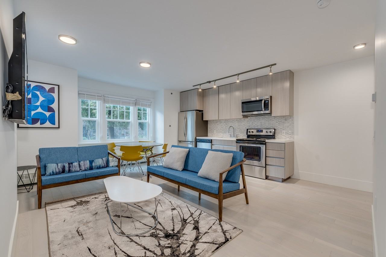 1425 Haro Street #107 - Photo 4 of 22