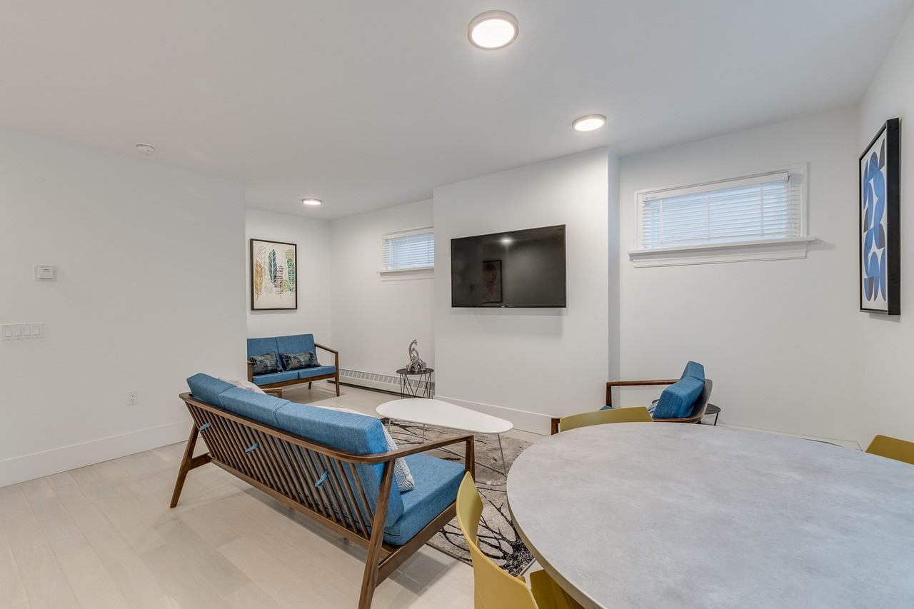 1425 Haro Street #107 - Photo 6 of 22