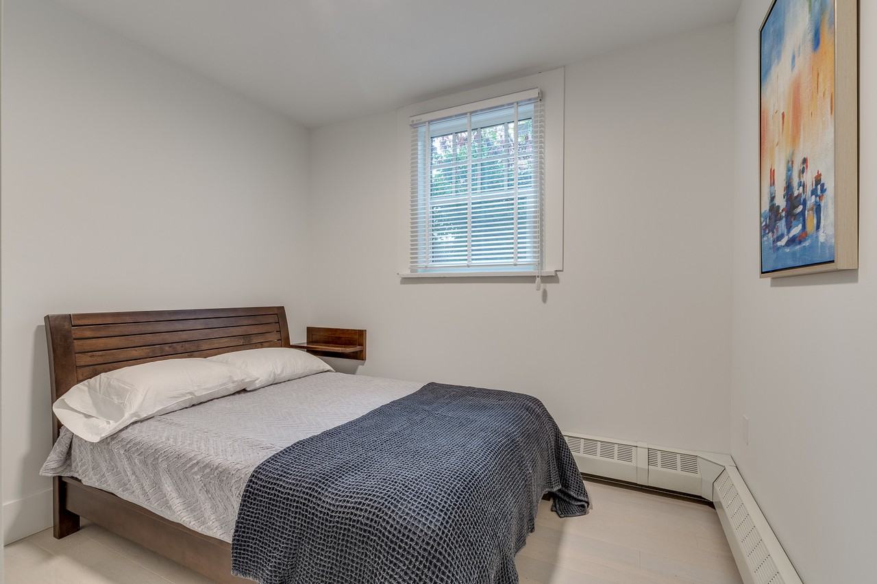 1425 Haro Street - Photo 18