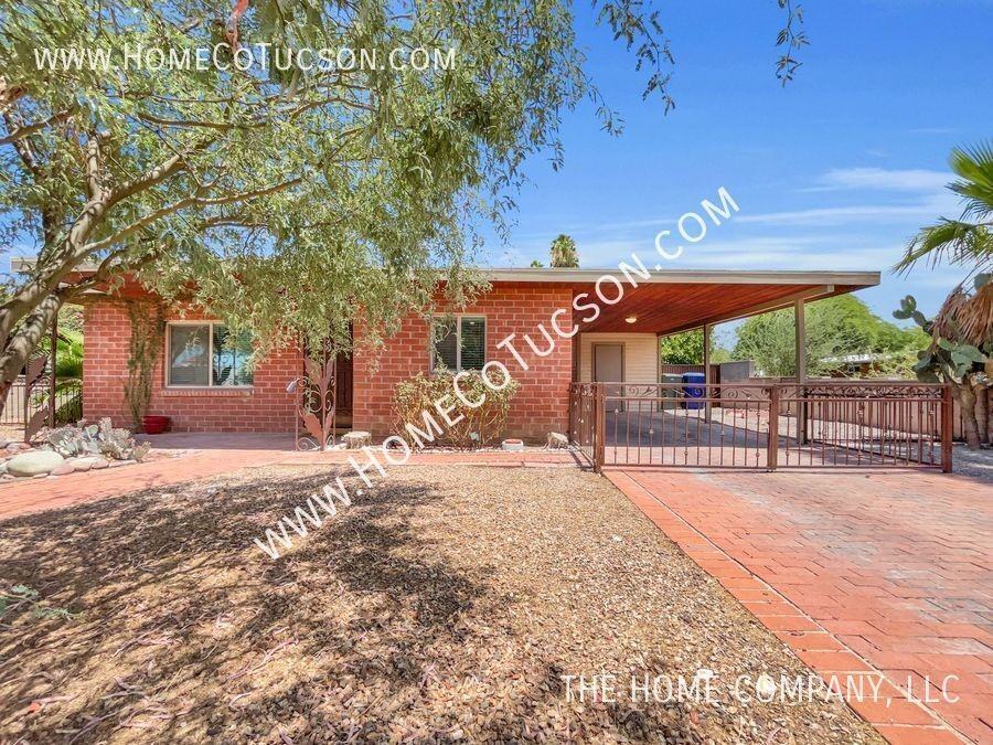 2702 N Richey Blvd - Photo 2 of 33