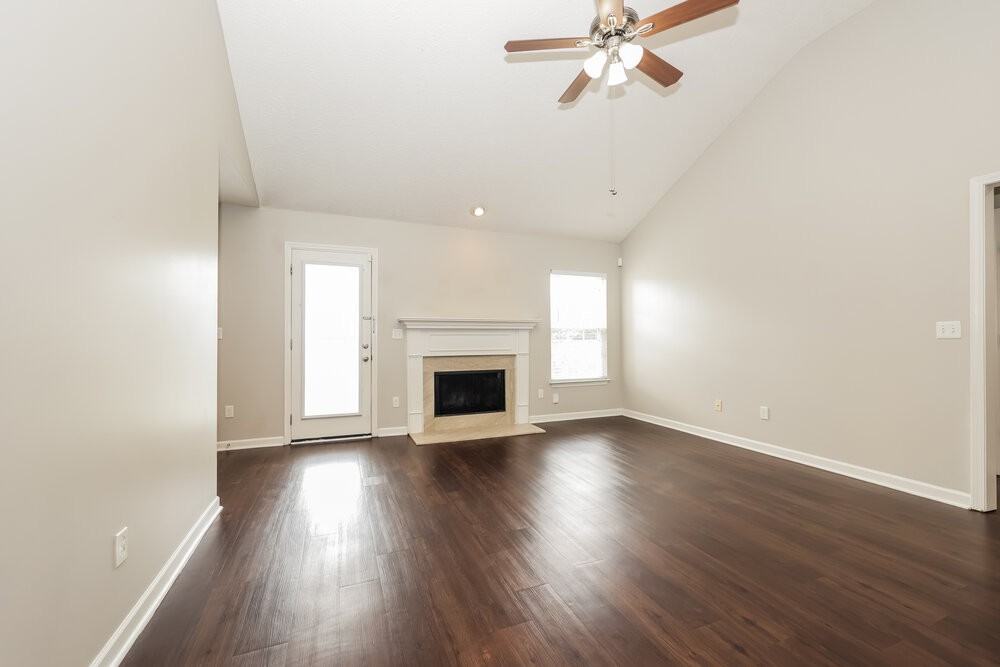 4020 Sequoia Trl - Photo 4 of 17