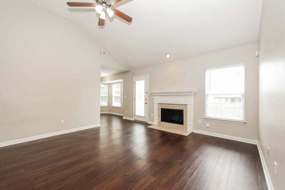 4020 Sequoia Trl - Photo 5 of 17
