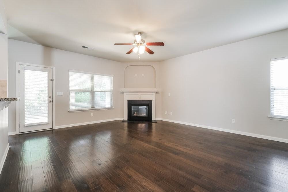 4745 Carnegie Ct - Photo 4 of 17