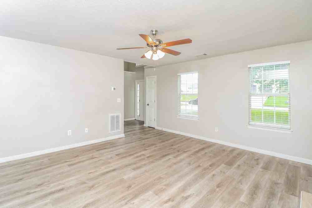 6956 Fields Dr - Photo 7 of 17