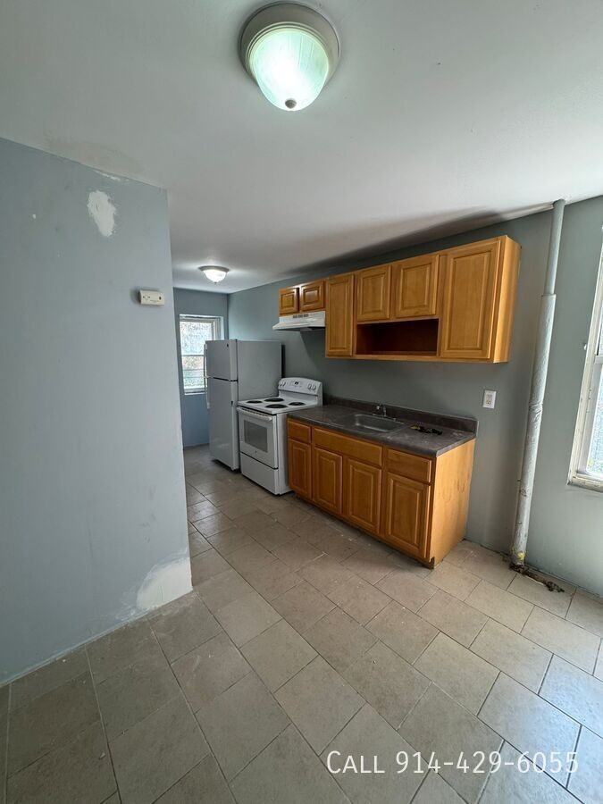 68 Jackson St - Photo 3 of 45