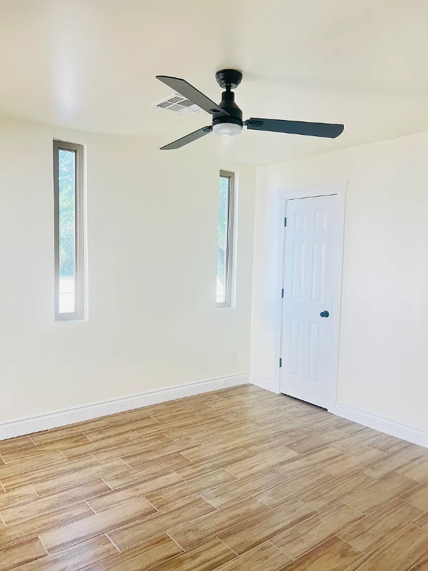 4041 Thunderbird Dr - Photo 2 of 13