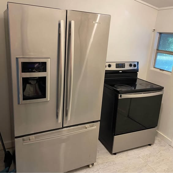 303 Gornto Lake Rd - Photo 3 of 12