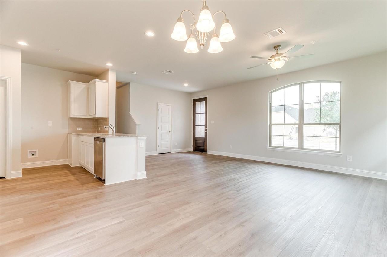 1584 Homeplace Circle #NA - Photo 6 of 13