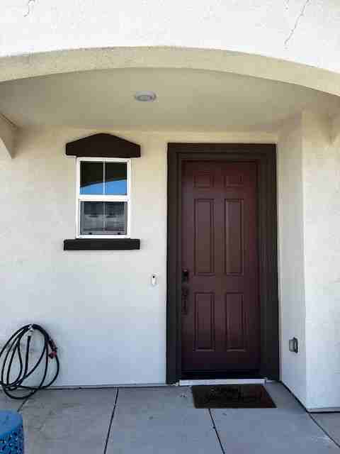 2061 Rosewood Dr #NA - Photo 2 of 18