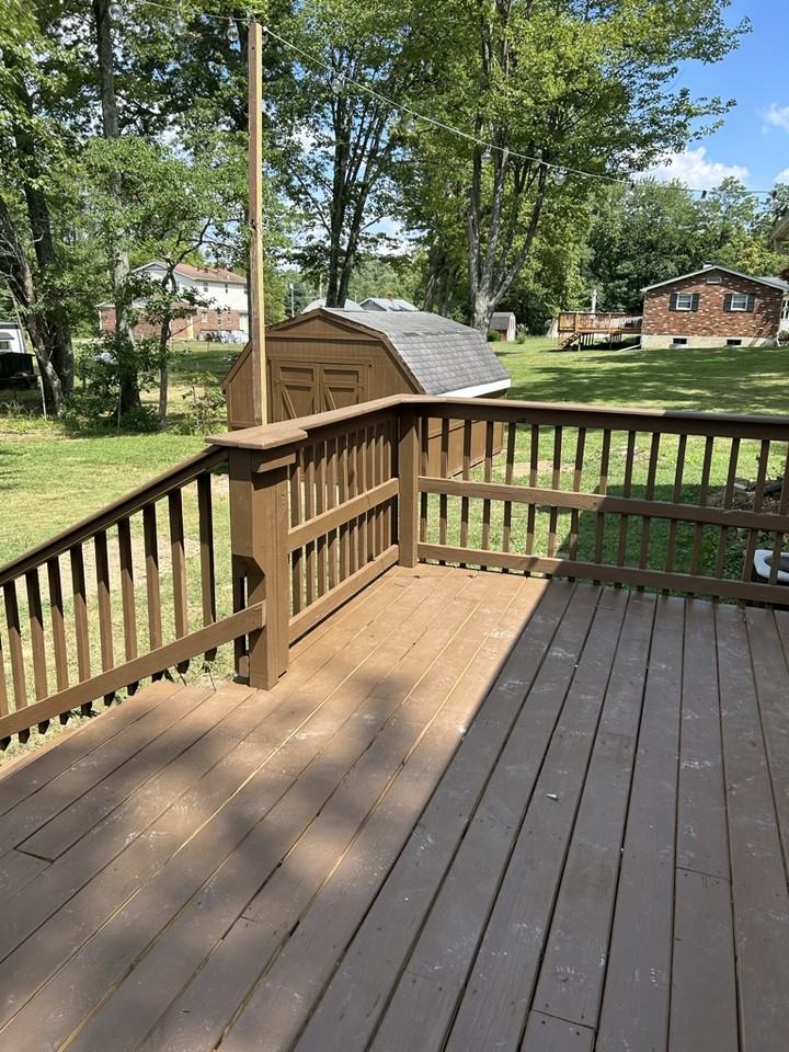 1696 Ludlow Cir #NA - Photo 2 of 10