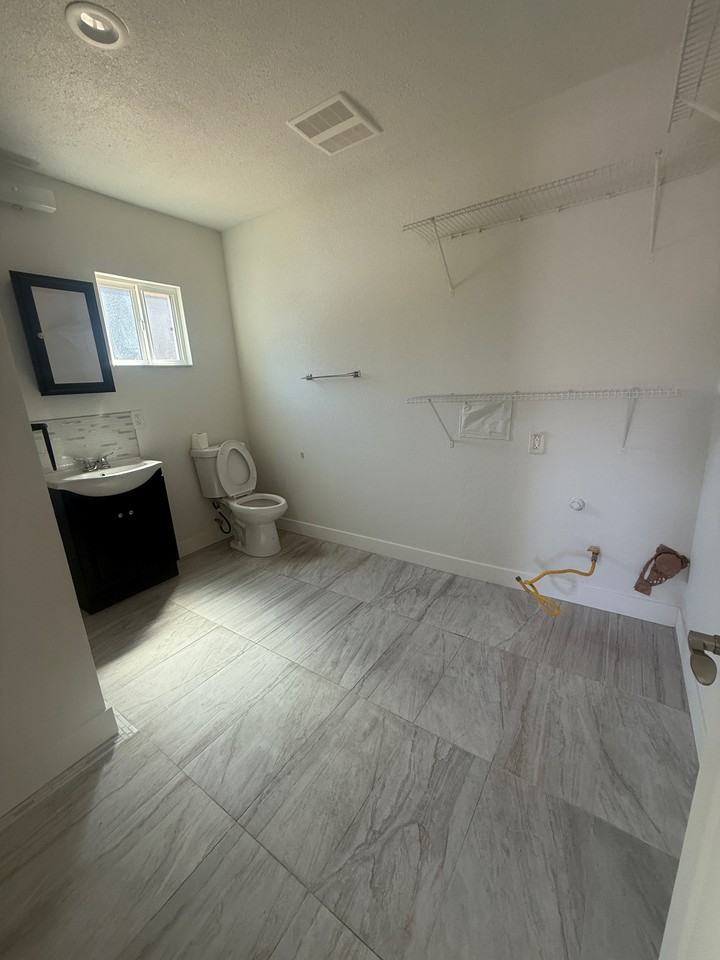 7820 Old Auburn Rd #NA - Photo 6 of 10