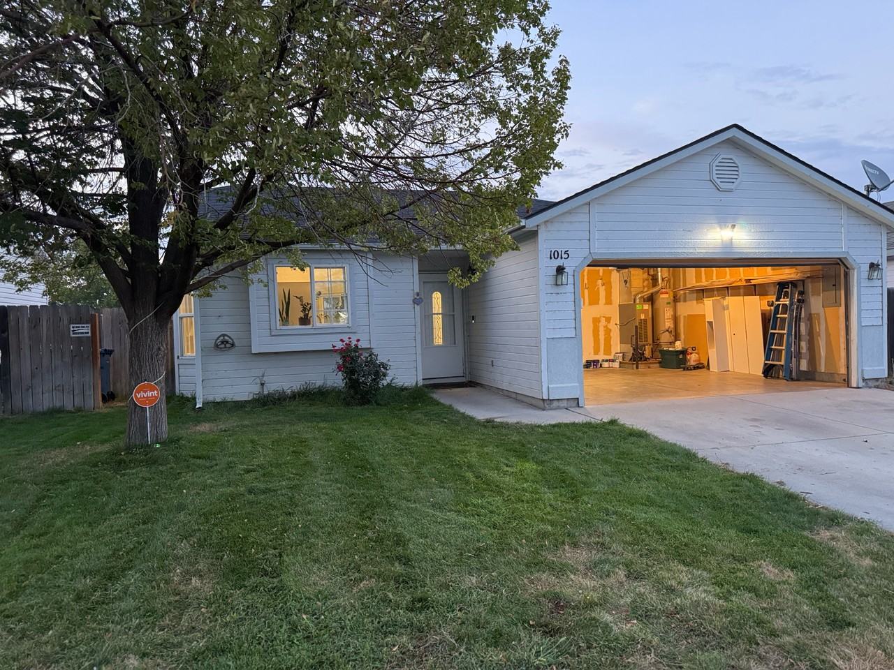 1015 Flint Dr #NA - Photo 3 of 19