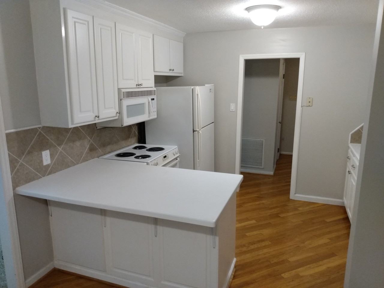 724 Wendy Way #NA - Photo 4 of 20