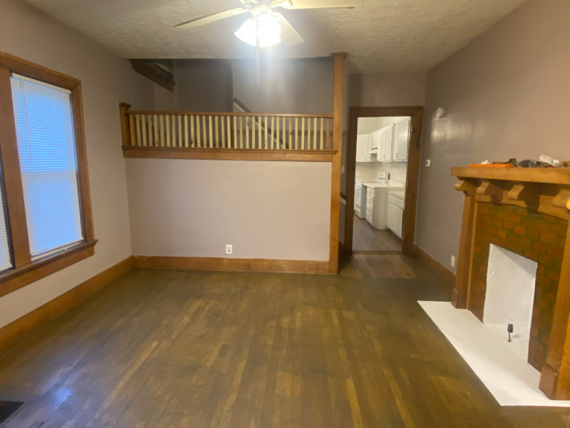 214 Kenwood Ave - Photo 3 of 12