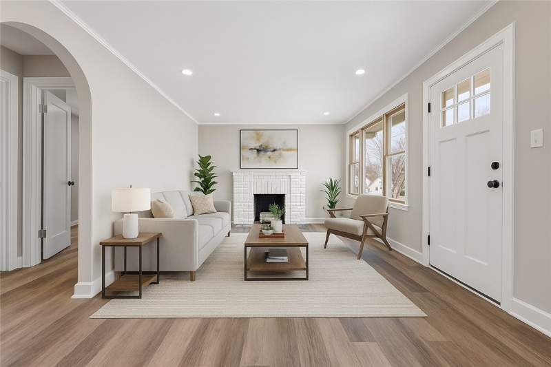 918 7th Street - Photo 2 of 18