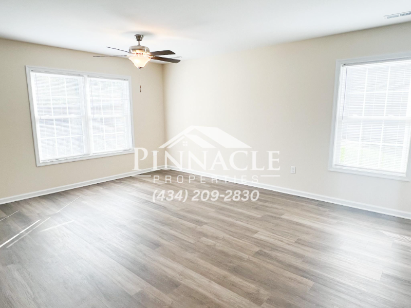 217 Munford St - Photo 5 of 19