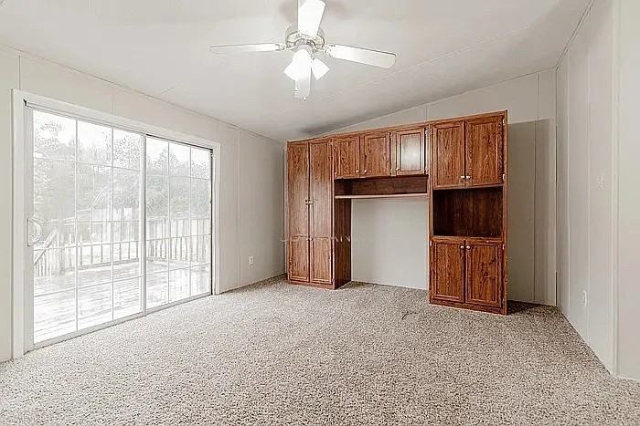 117 E River Rd - Photo 2 of 10