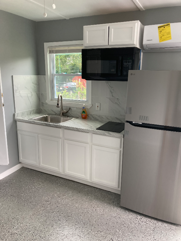 165 Randall Ave - Photo 4 of 18