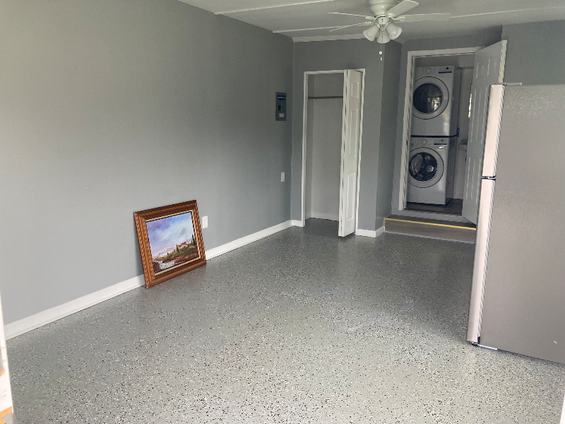 165 Randall Ave - Photo 6 of 18