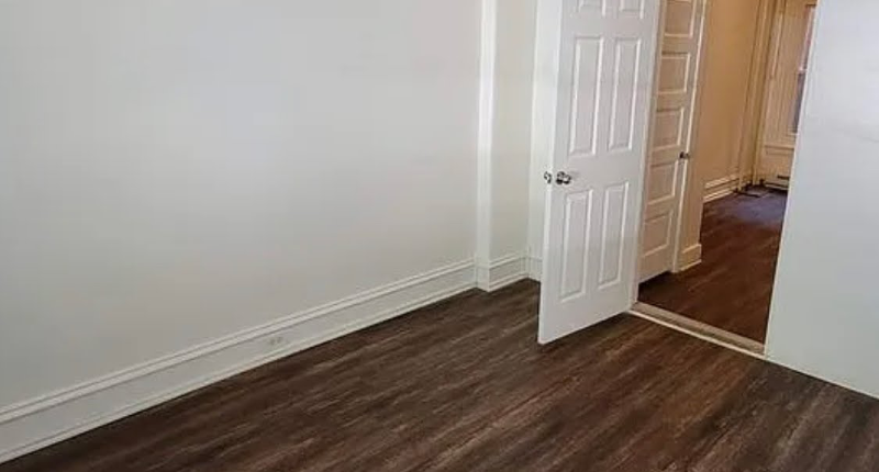 442 W Allen St - Photo 2 of 13