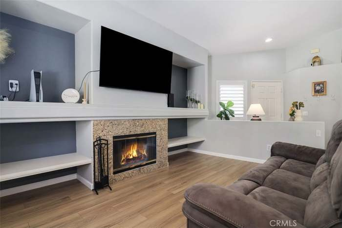 943 Torino Ave - Photo 2 of 12