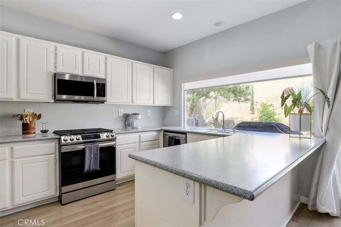 943 Torino Ave - Photo 3 of 12