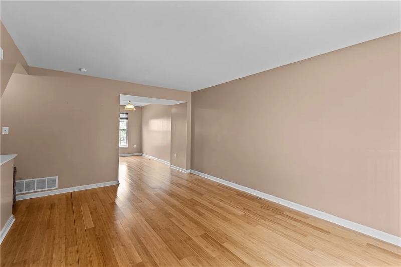 9 Davenport St - Photo 2 of 20