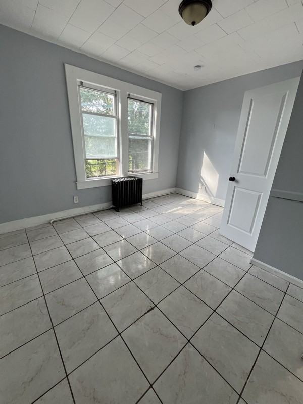 142 Dayton Pl #2L - Photo 3 of 5