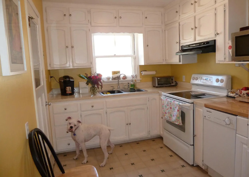 2900 W 48th St - Photo 2 of 12