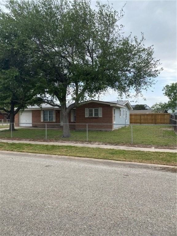 650 Aristocrat Dr - Photo 2 of 20