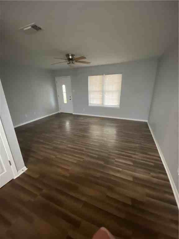 650 Aristocrat Dr - Photo 5 of 20