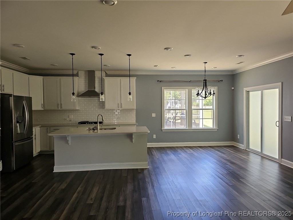 244 Chateau Way - Photo 4 of 12