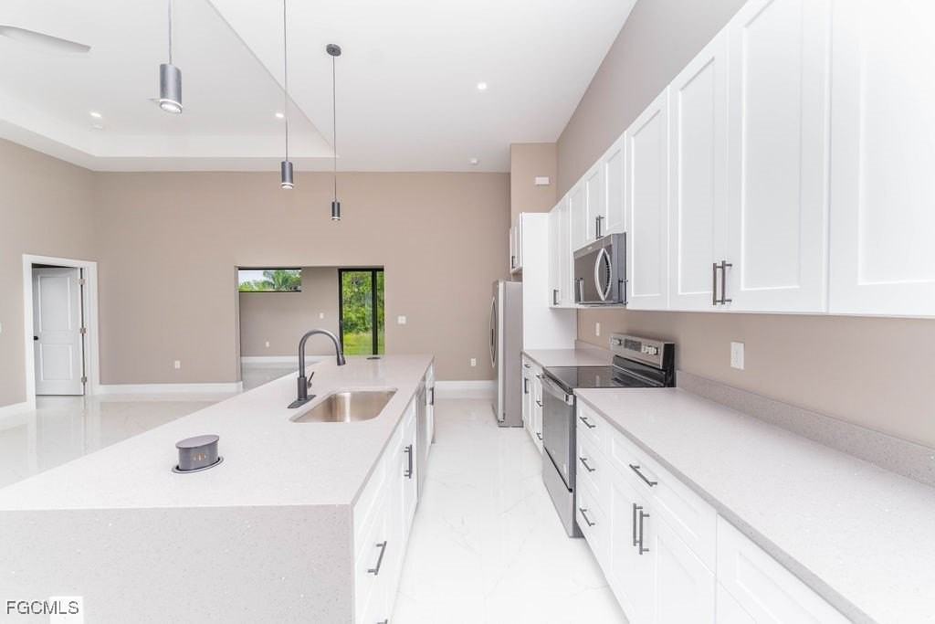 3900 9th St Sw - Photo 3 of 29