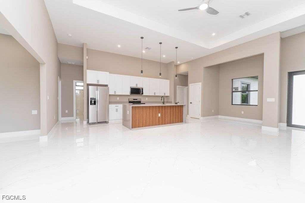 3900 9th St Sw - Photo 4 of 29