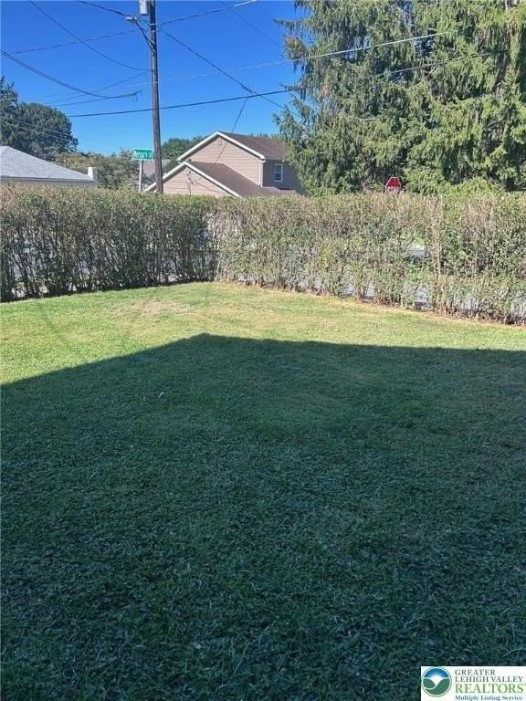 110 Corona St - Photo 3 of 24