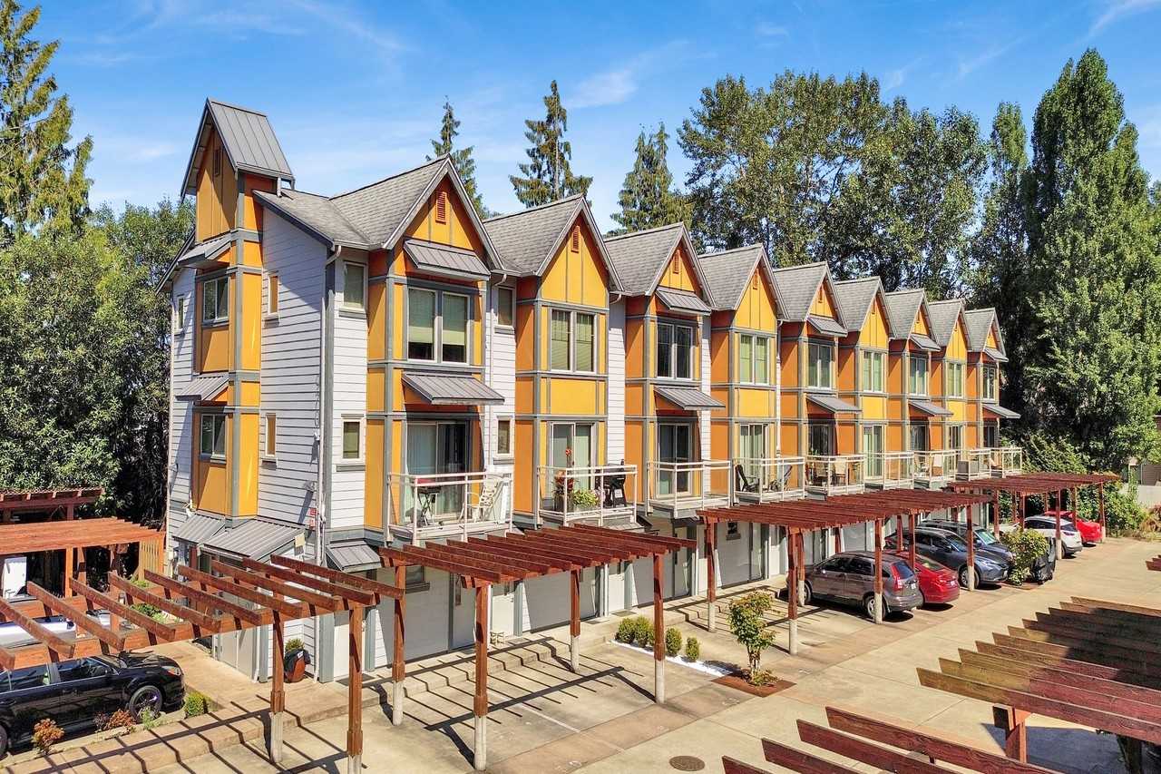 The Edge Apartments - Photo 7 of 13