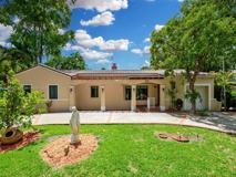 50 De Leon Dr - Photo 1 of 1